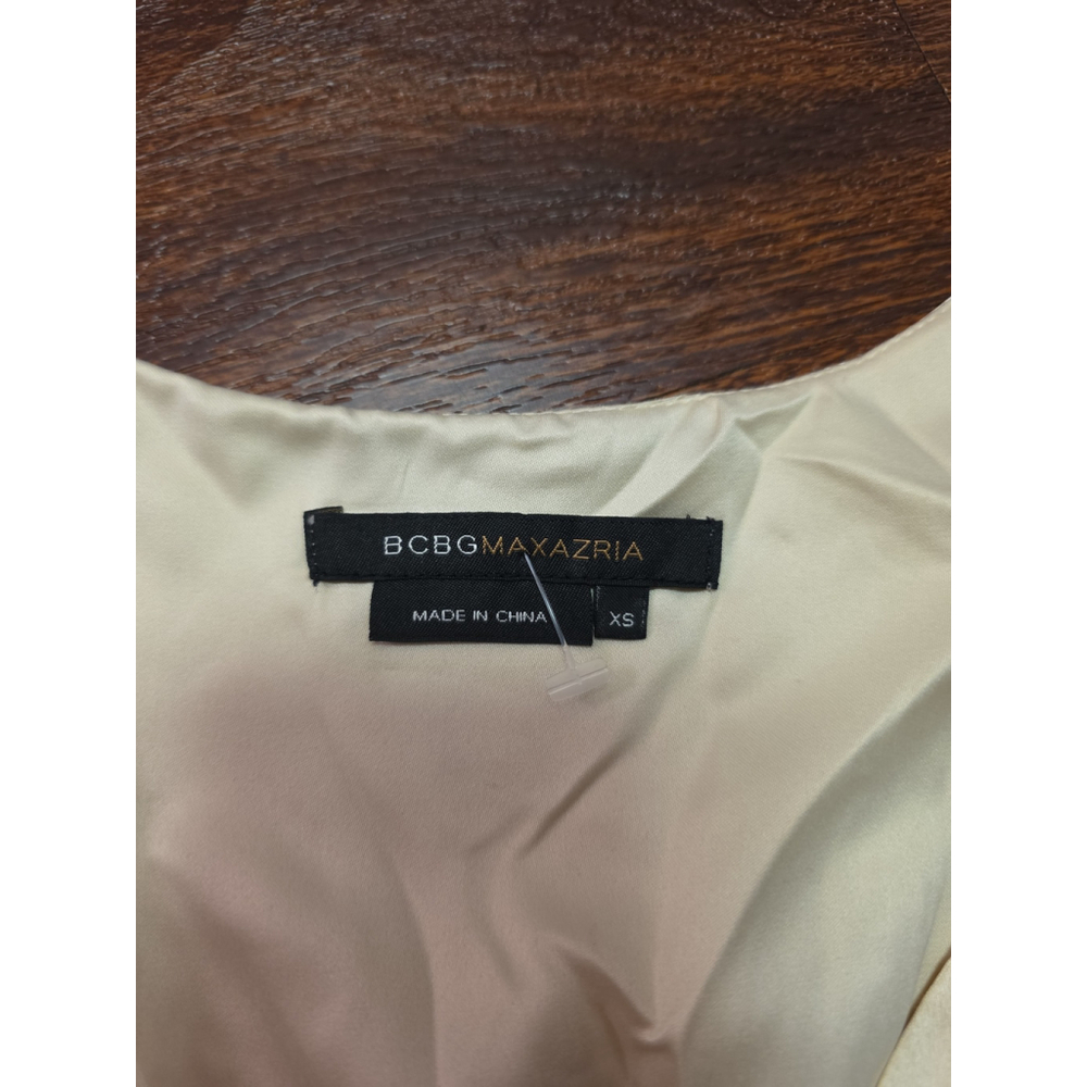 BCBG Max Azria sleeveless shirt size XS - Picture 3 of 3